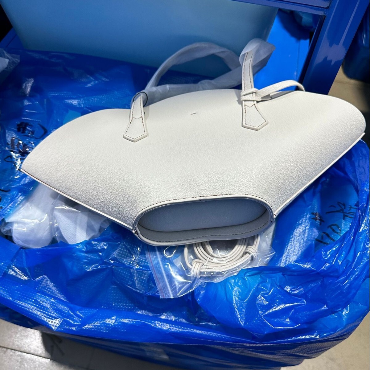 Top quality Brand High Quality New Style Home Autumn Winter New Dark Brown Yellow Office Commute Handbag Shoulder Crossbody Tote Bag New Free Delivery