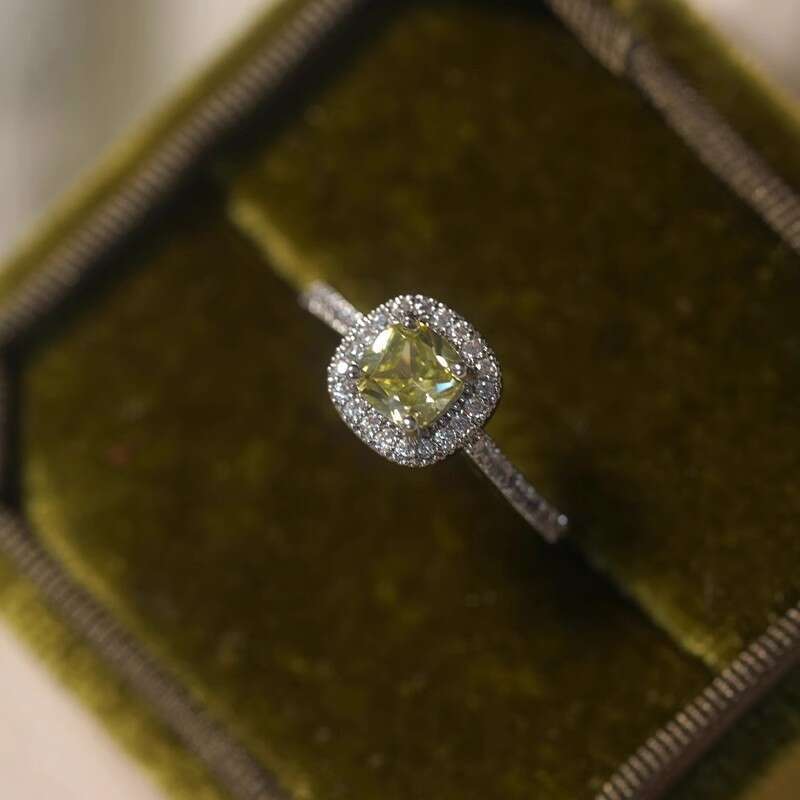 2025 French Style Olive Green Adjustable Open Ring for Women, Niche Design, Light Luxury, High-end Feel, New Model