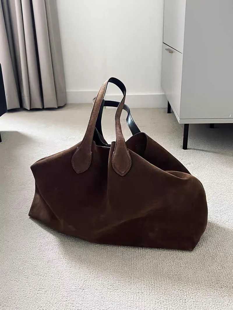 Suede Autumn and Winter Womens Shoulder Bag Niche Design Wing Bag Matte Large Capacity Womens Handheld Tote Bag B250618