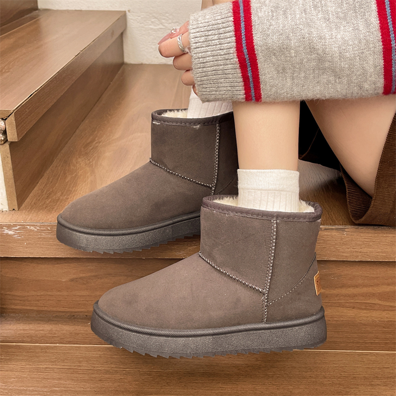 hot Free shipping designer Boots for woman winter cotton shoes keep warm anti slip Ankle Boots Fashion vintage casual snow boots black grey