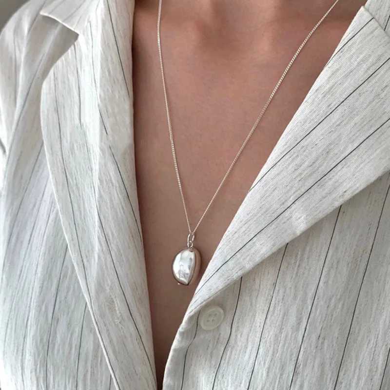 XIYANIKE Irregular Bean Shaped Pendant Necklace For Women Girl Fashion New Jewelry Ladies Gift Party Wedding necklace for women W250618