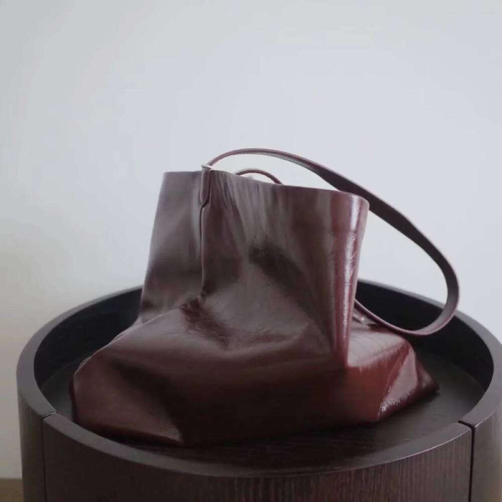 New Nichedesign Korean Style Casual Tote Simple Genuine Leather Bucket Women's Crossbody Bag Motorcycle Equipment Access