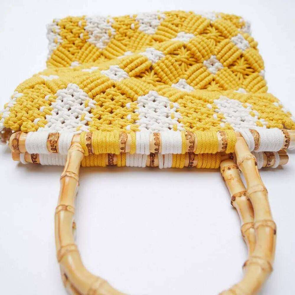 Women Bamboo Handle Plain Thread Handmade Beach Bag Large Totes Summer Designer Handbag for Holiday Vacation