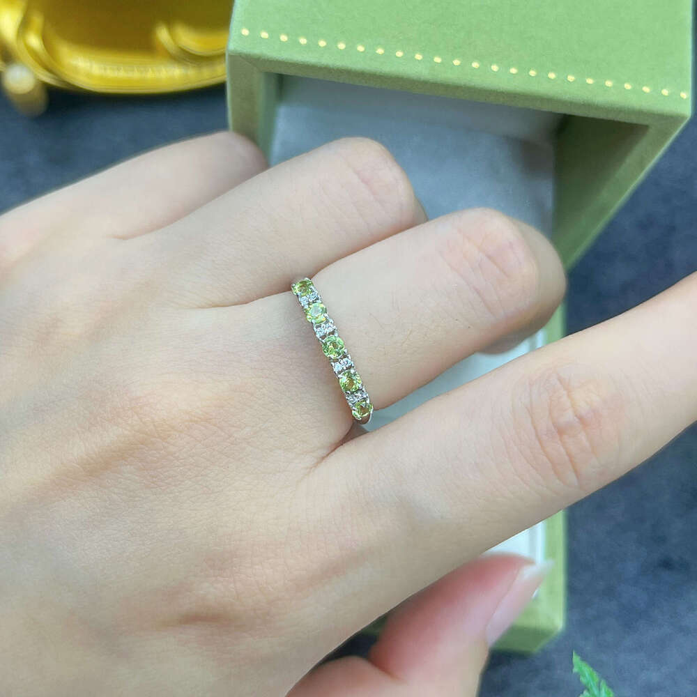 French Style Olive Green Zircon Stone for Women New Trendy Personality Light Luxury High-end Open Finger Ring