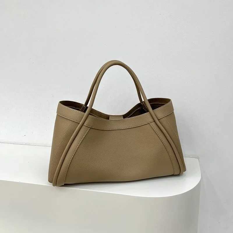 2025 Autumn/Winter Vegetable Basket Handbag Fi All-in-e Vintage Lychee Print Commuter Bag Single Shoulder Crossbody Bag B250618