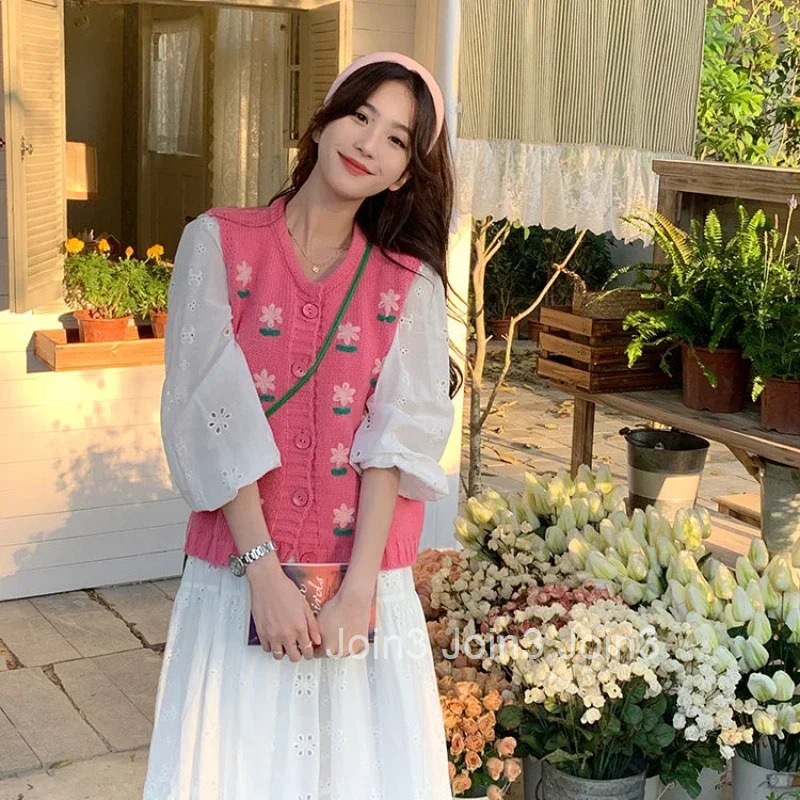V-neck Womens Sweater Kawaii Knit Tops for Woman Vest Cute Pink Graphic Winter Button Jersey Cashmere Aesthetic Long Sleeve