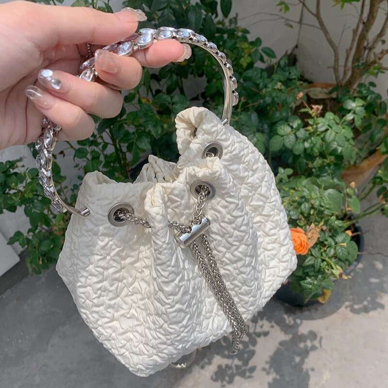 Korean Style Bowknot Niche Handbag 2025 New Fashion Sweet Bucket New Chain Single Shoulder Crossbody Bag