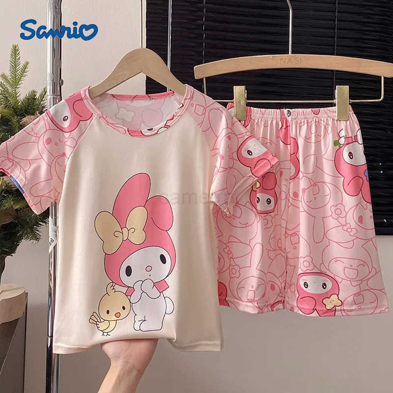 Sanrio Set of Short Sleeved Shorts Pajama Girl Pijama Sets for Children Childrens Pajamas Girls Loungewear Sleepwear Robe Clothing XJ250618XJ250618