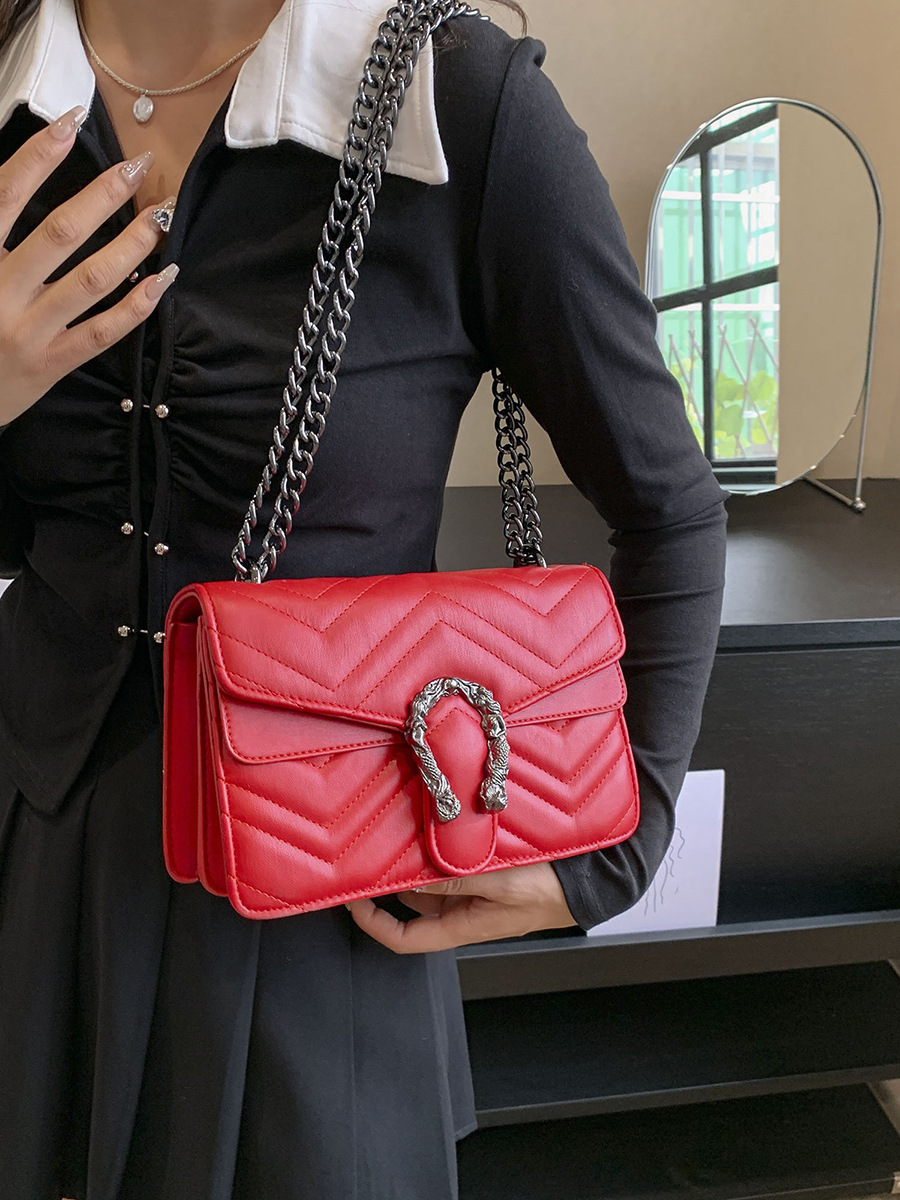 Designer bags cross-border embroidered thread, God of Wine Bag, 2025 new stylish hand-held shoulder bag, elegant square bag, crossbody bag, Bags Free 