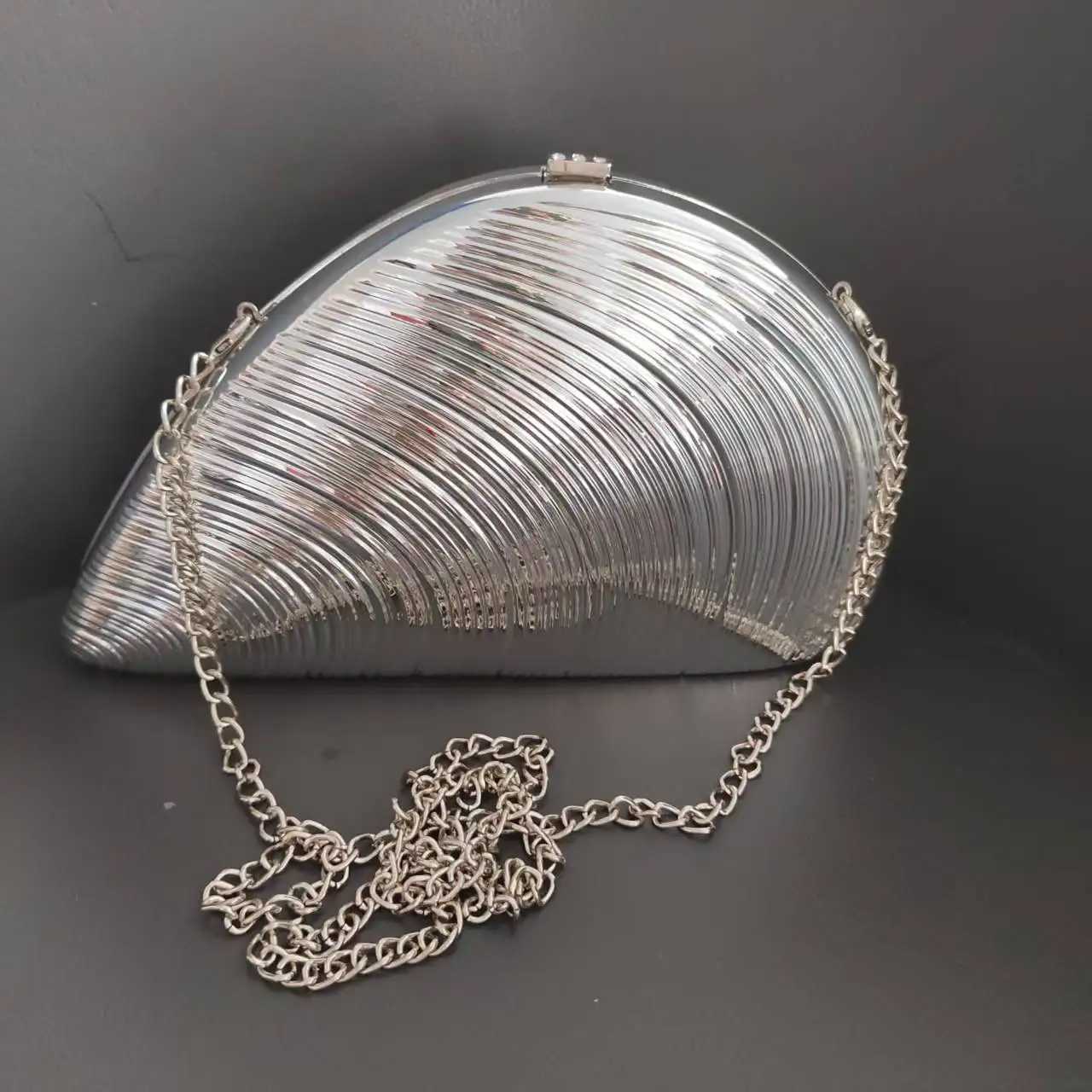 2025 Summer Spring Silver Spiral Oyster Shell Clutch Bag Silver With Silver Chain Z250618
