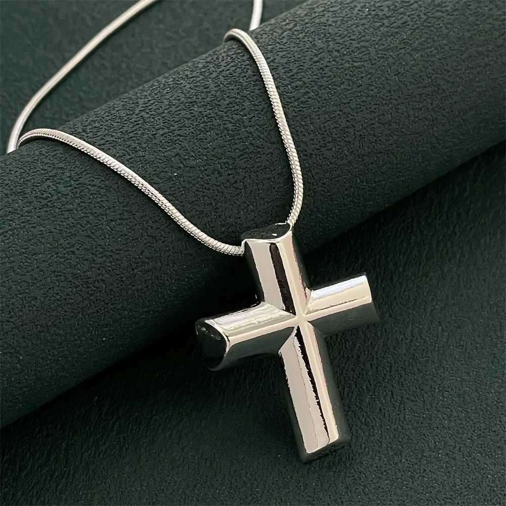 925 Silver Snake Cross Pendant Necklace Suitable For Men And Women To Wear Everyday W250618
