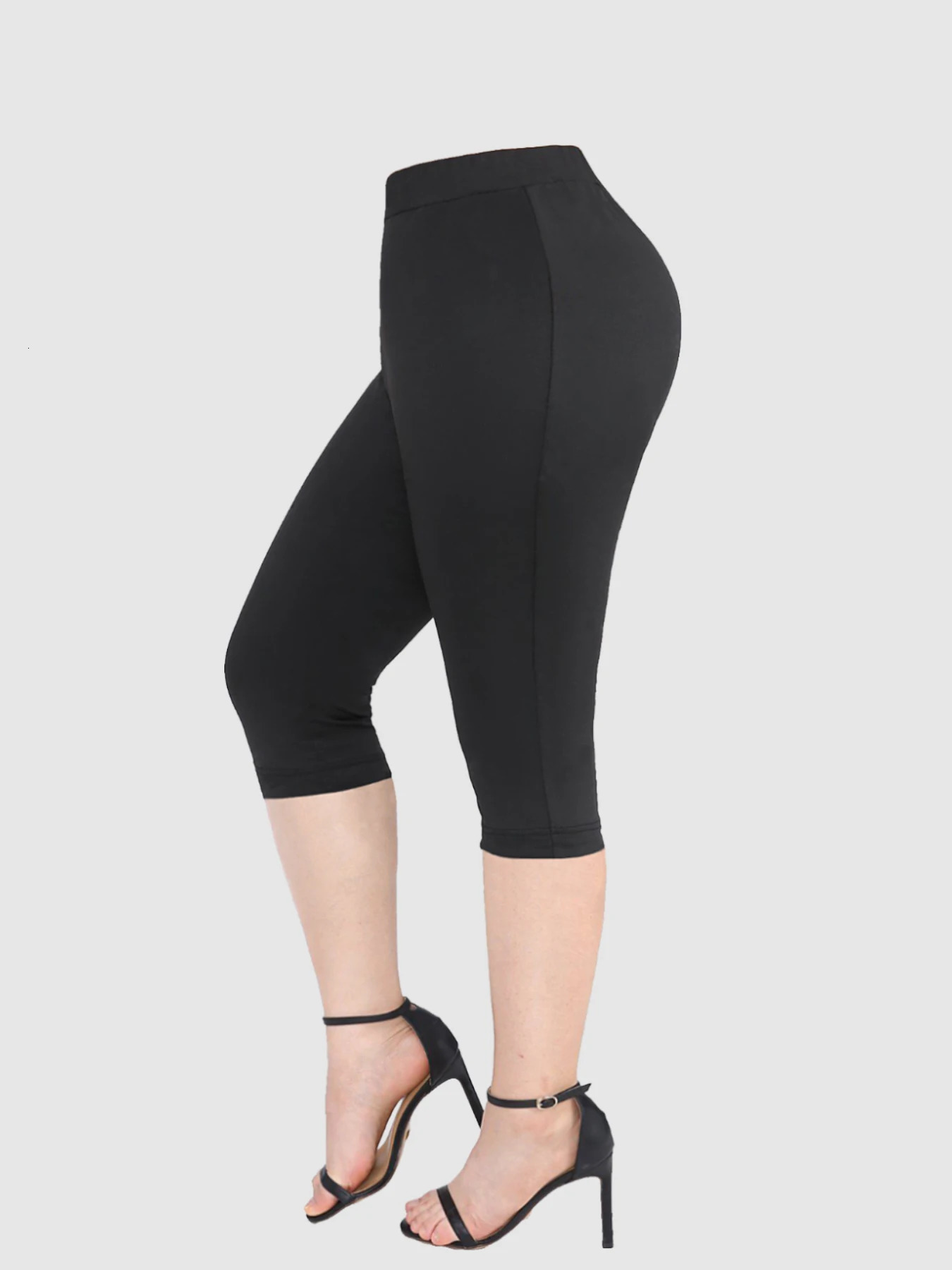 Womens Plus Size Two Piece Set Sleeveless Drawstring Fitness Matching Set Ruched Cowl Neck Lace Hollow Out Top and Mid Pant Set 250609
