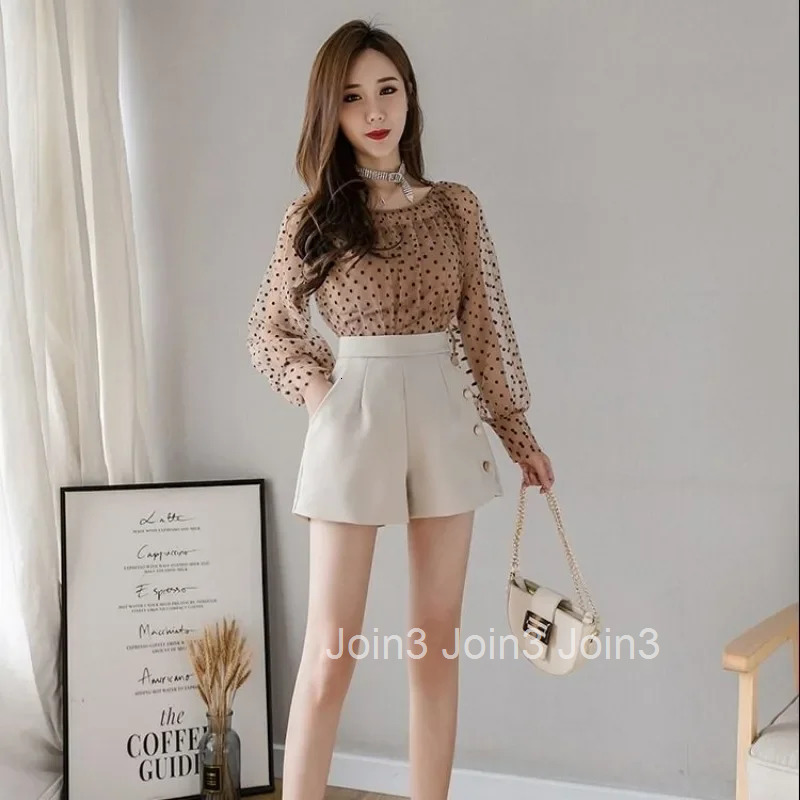 Woman Short Pants Wide Suit with High Waist Shorts for Women Summer Aesthetic XL Casual Trend 2025 Outdoor Japanese 2000s Style