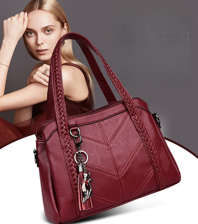Free Shipping 2025 New Designer Bag Large Capacity Solid Color Leather Tassel Women's Handbag Fashion High Quality Shopping Bag