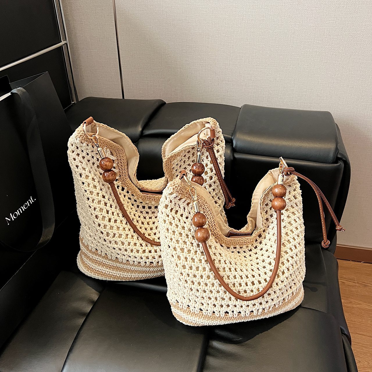Free Shipping For Designers Beach Vacation Woven Bag Women's 2025 Summer New Commuter Shoulder Crossbody Bag Hollow Handheld Luxury Bag Tote Bag