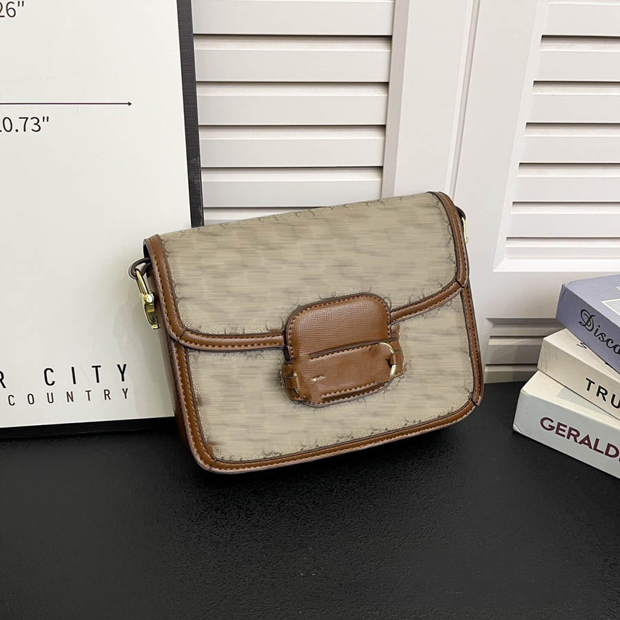 Women's bag Designer Vintage letter-printed horseshoe buckle Single shoulder straddle women's bag gift box packaging designer bag Luxury Bag