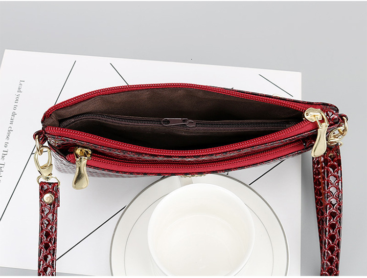 Free Shipping 2025 New Designer Bag High-end Trendy Snake Skin Pattern Solid Color Women's Handbag Casual Fashion High-quality Shopping Bag