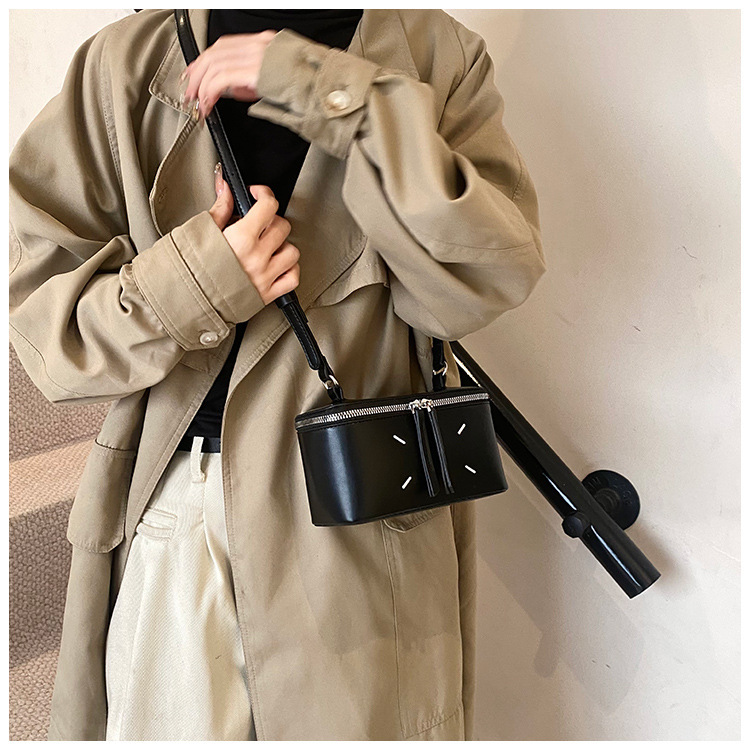Free Shipping 2025 New Designer Bag PU Leather Dice Bag Fashionable High-quality Shopping Bag Fashionable Multifunctional High-end Women's Handba