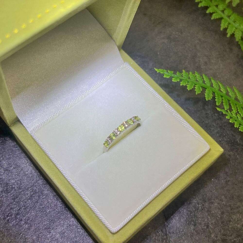 French Style Olive Green Zircon Stone for Women New Trendy Personality Light Luxury High-end Open Finger Ring