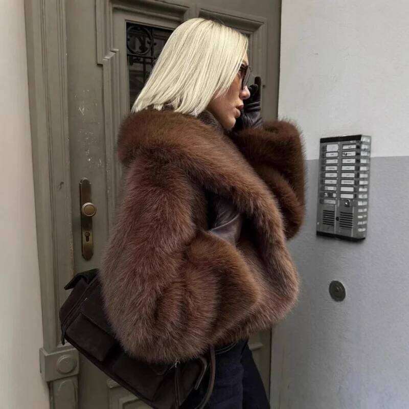 New European and American Style Winter Faux Eco-friendly Fox Fur Brown Short Retro Coat