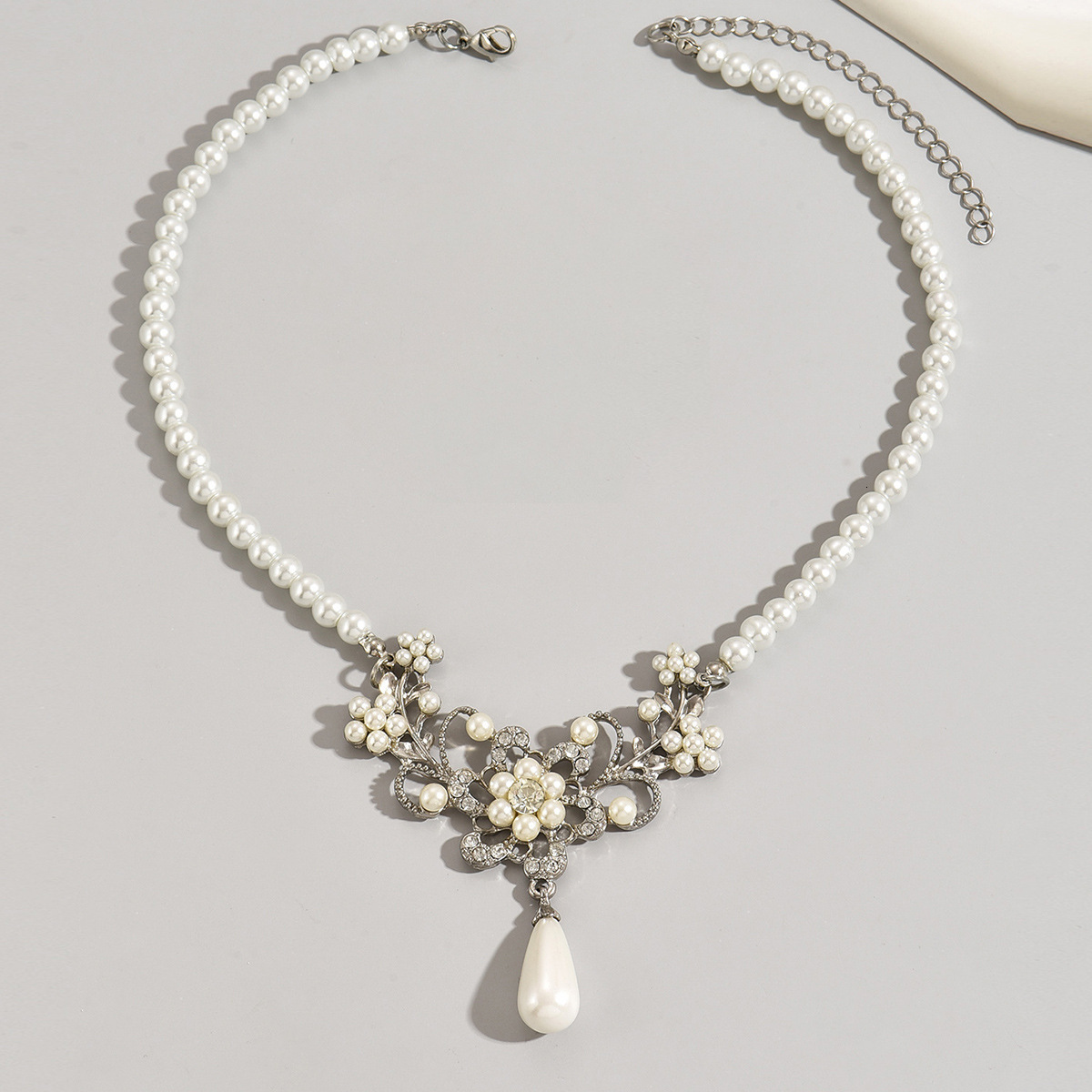 Elegant American Style Pearl Inlaid with Zircon Plum Blossom Design Earrings Necklace Set