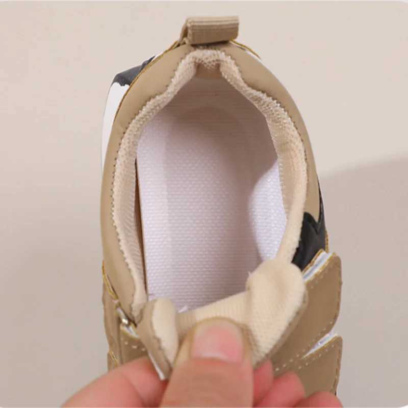 Childrens 2025 Autumn New Fashion Board Shoes For Boys Girls Baby Casual Sports Shoes Khaki Blue Gray Z250618