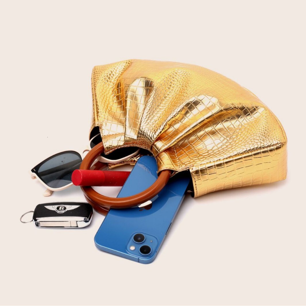 Free Shipping 2025 New Designer Bag Trendy Solid Color Women's Cloud Handbag Elegant Fashion Folded Handbag Fashion High Quality Women's Sho