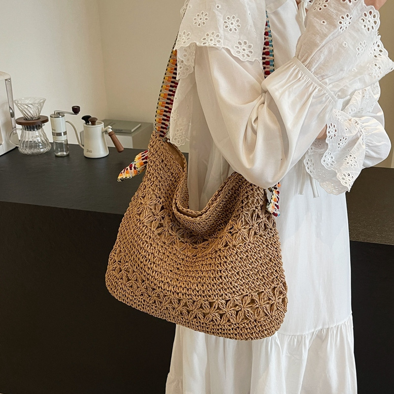 Free shipping designer Vacation Style Straw Bag for Women 2025 New Summer Trend Woven Bag Beach Large Capacity Shoulder Bag Tote Bag