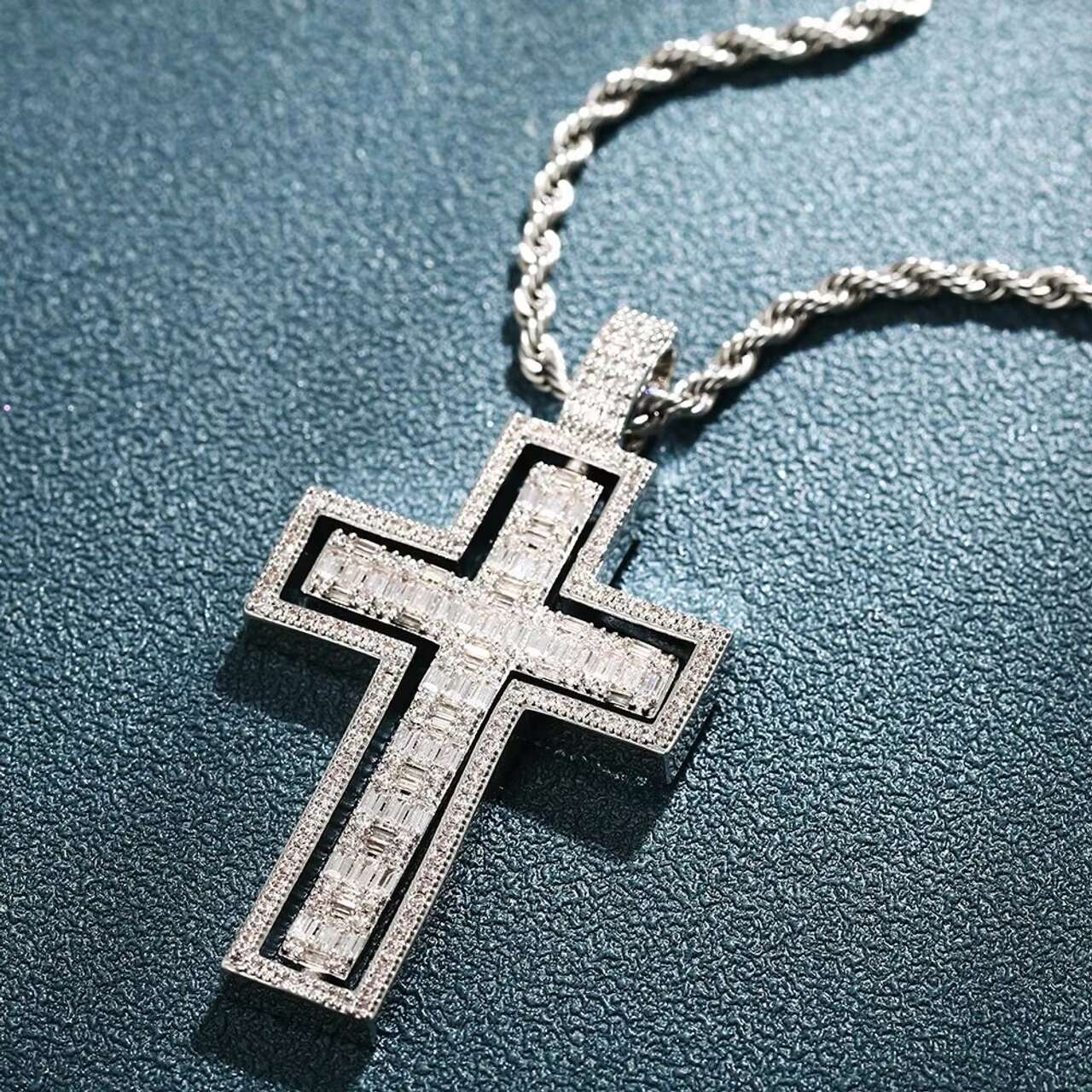 Stylish Mens Rotatable Baguette Stone Reversible Unique Hip Hop Cross Pendant New Arrival Mens Moissanite Pendants Charms