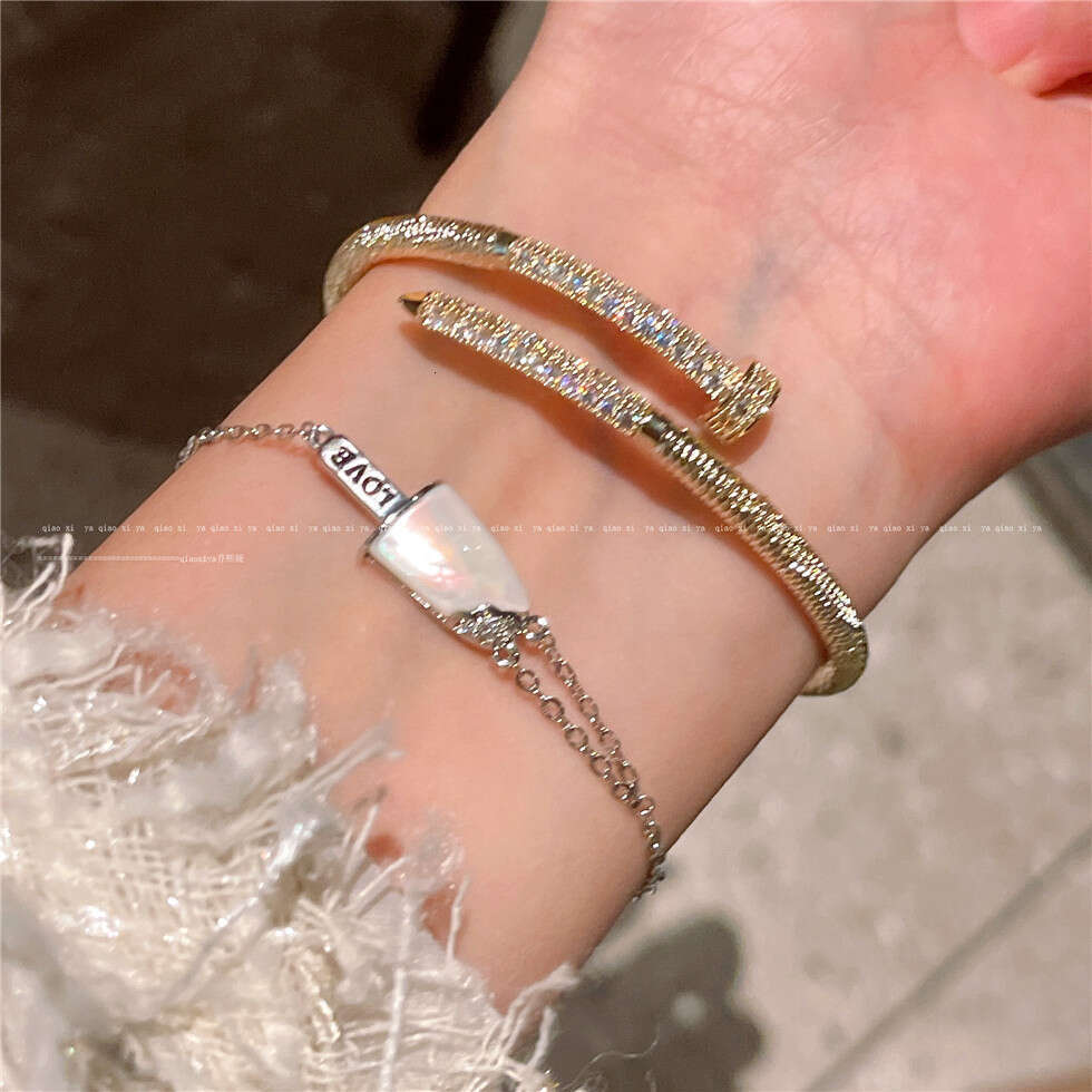 Autumn Winter Micro Inlaid Flower 2024 Ins Niche Design Sense Internet Celebrity Style Nail Bracelet for Women