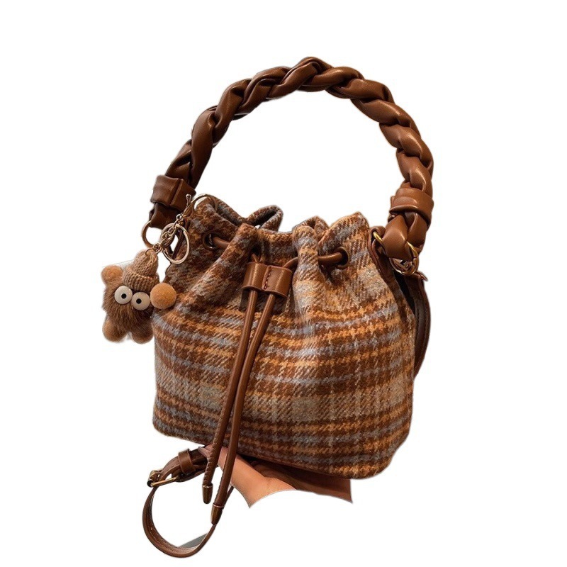 Top Brand High Quality New Style Bags for Women New Spring and Autumn Design Sense Handbag Small Bag Hot Style Versatile Crossbody Bag New Free Delive