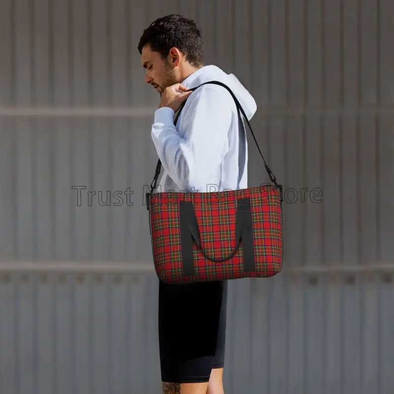 Customized Plaid Tartan Red Duffel Bag Sports Gym Bags Unisex Portable Waterproof Weekend Overnight Bags with Shoulder Strap W250618
