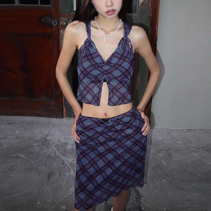 Summer New Women's Fashion Solid Color Slim Fit Camisole Vest And Plaid Skirt Set B5