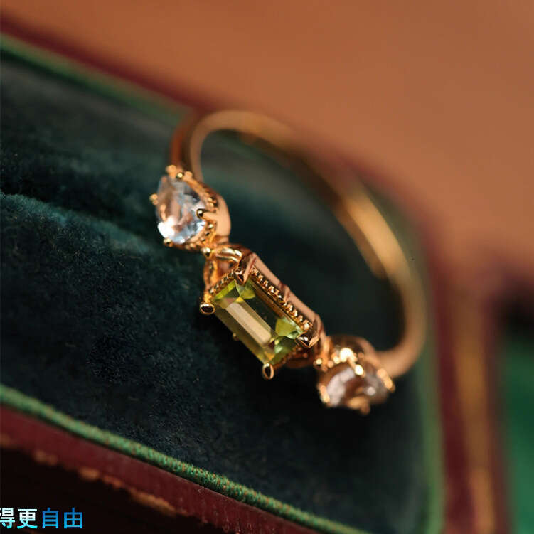 Peridot Design 14K Gold Plated Elegant Versatile Light Luxury Ring for Women