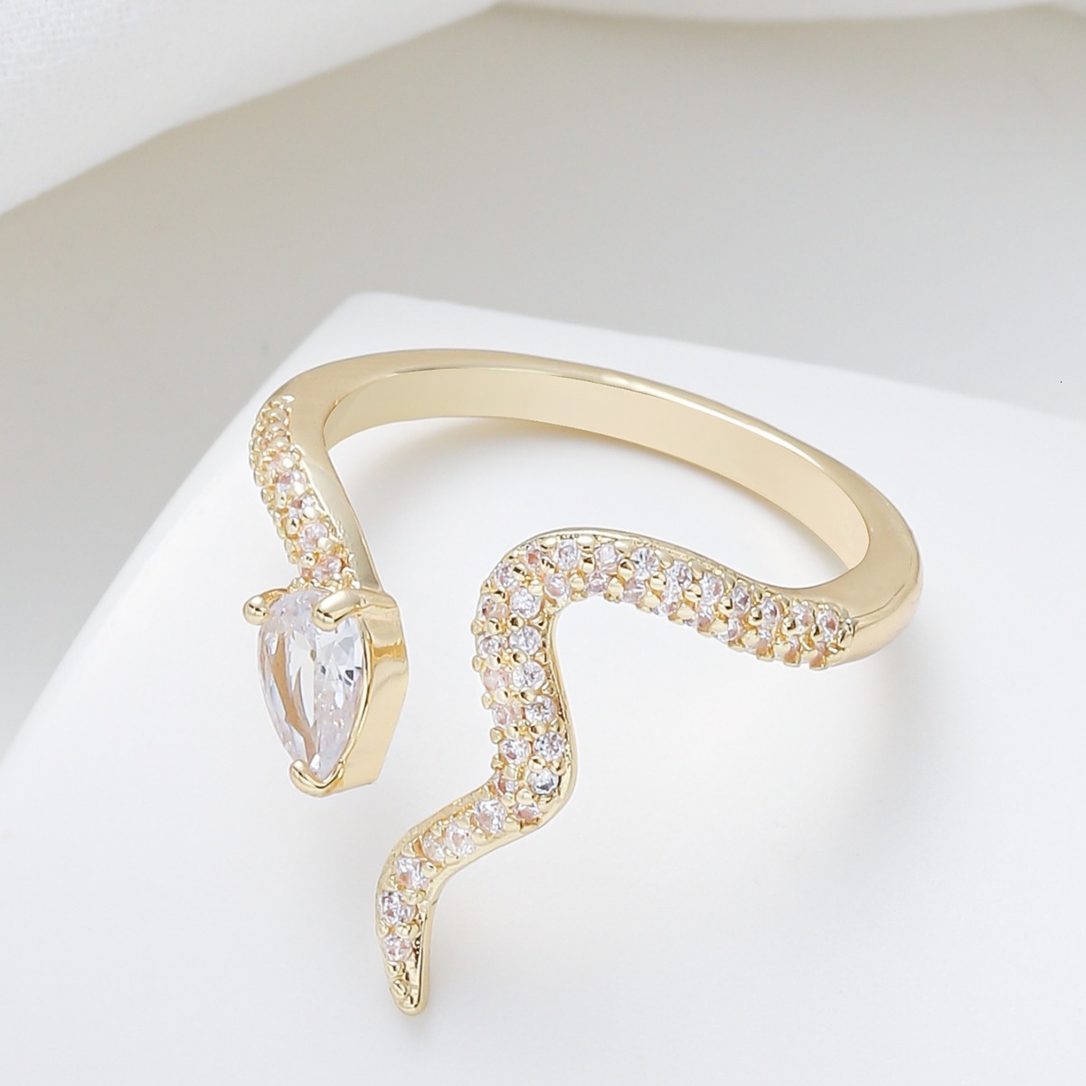 Korean Style Fresh and Simple Women's Ring, Personalized Twisted Snake Inlaid Zircon Adjustable Open Ring for Index Finger