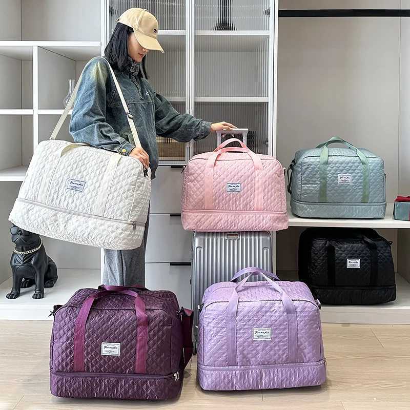 1pc Travel Bag with Large Capacity WomenS Gym Bag Luxury Oversized Handbag Stylish And Practical Compartment Design Portable W250618