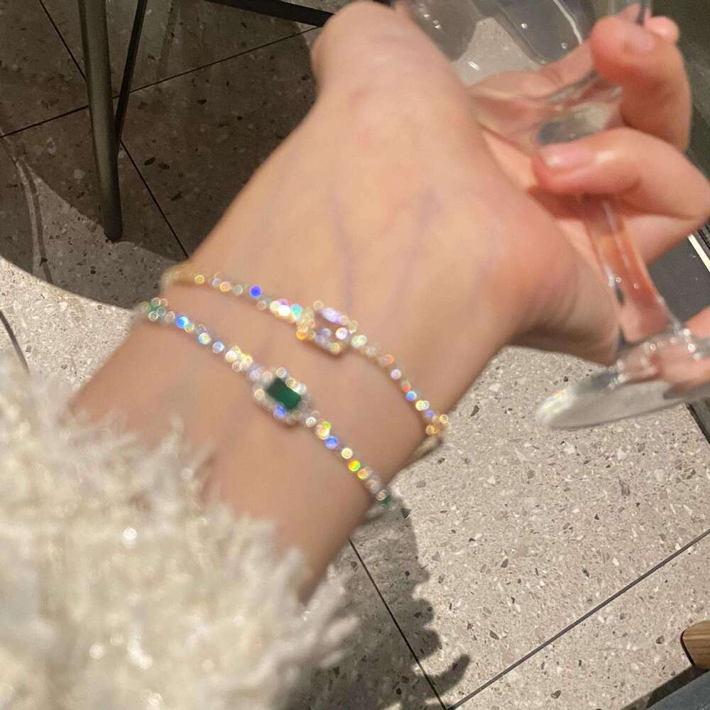 Full Dia Shiny Square 2023 Exquisite Ins Style Elegant Summer Lobster Clasp Bracelet J978