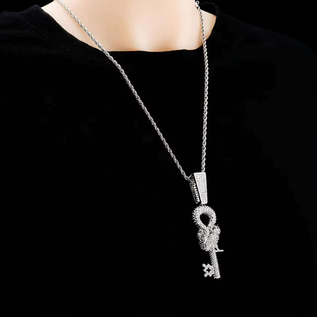 New Luxury 925 Sterling Silver Moissanite Owl Skeleton Key Pendant Necklace Hip Hop Style for Men and Women