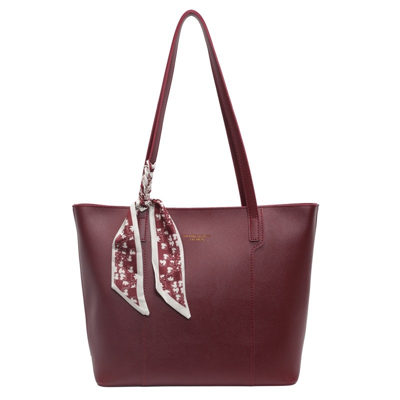 Free shipping designer Bag Tote Bag for Women 2025 New Casual Versatile Simple Shoulder Bag Large Capacity Commuter Underarm Bag