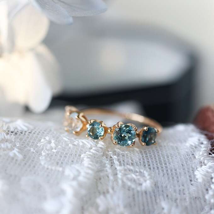 New Gradient Blue and White Topaz Multi-Zircon for Women, Gold-Plated Light Luxury Open Ring