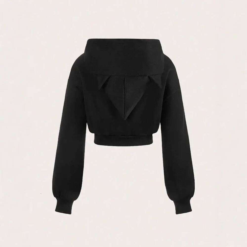 Chic Sports Wear Pullover Cardigan: Aesthetic Layering Piece Featuring Cozy Fleece Lining