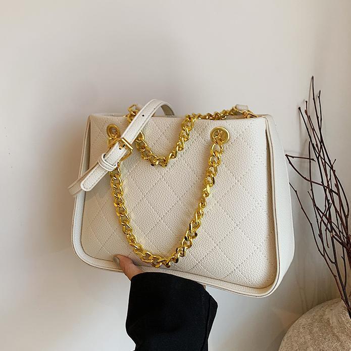 Free shipping designer Fashion Versatile Korean Style Bag for Women New Trendy Casual Small Square Bag Niche High-end Chain Bag Crossbody Bag