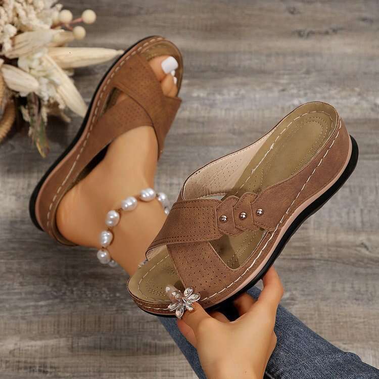 Wedge Flat Casual Slippers for Women 2024 New Cross Strap Solid Color Plus Size Versatile Shoes