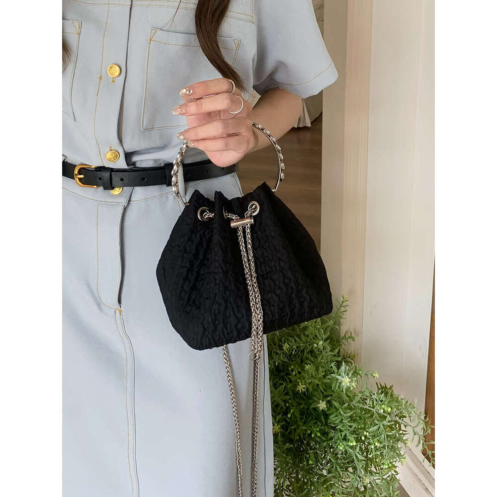 Korean Style Bowknot Niche Handbag 2025 New Fashion Sweet Bucket New Chain Single Shoulder Crossbody Bag
