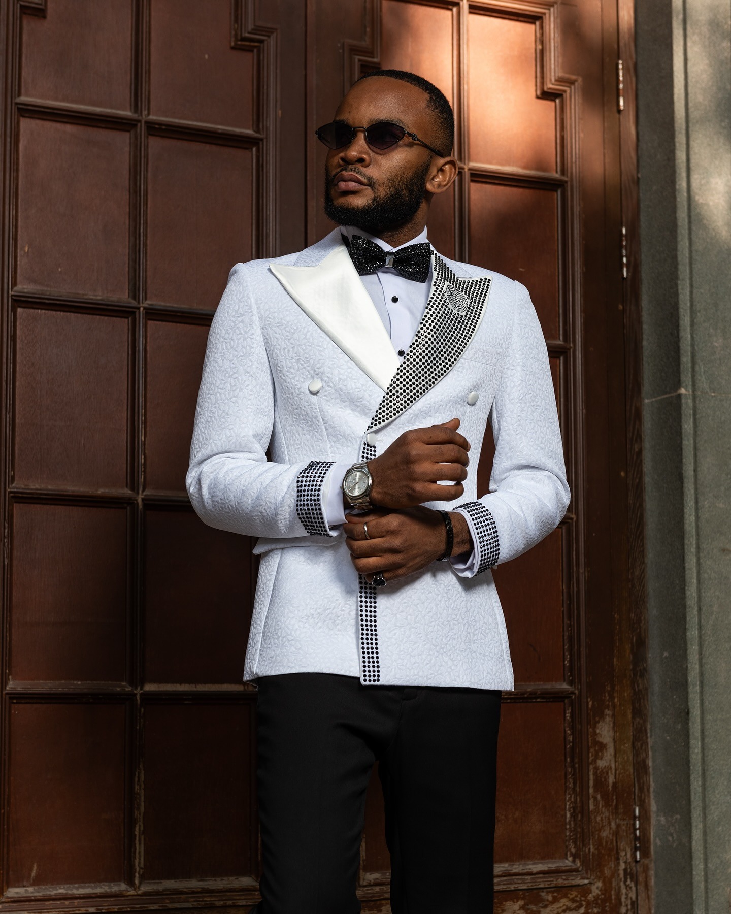 Stylish Tailor-Made Men Suits Peaked Lapel 2 Pieces Set Jacket Bead Jacquard Blazer Groom Double Breasted Customized Coat Pants Plus Size