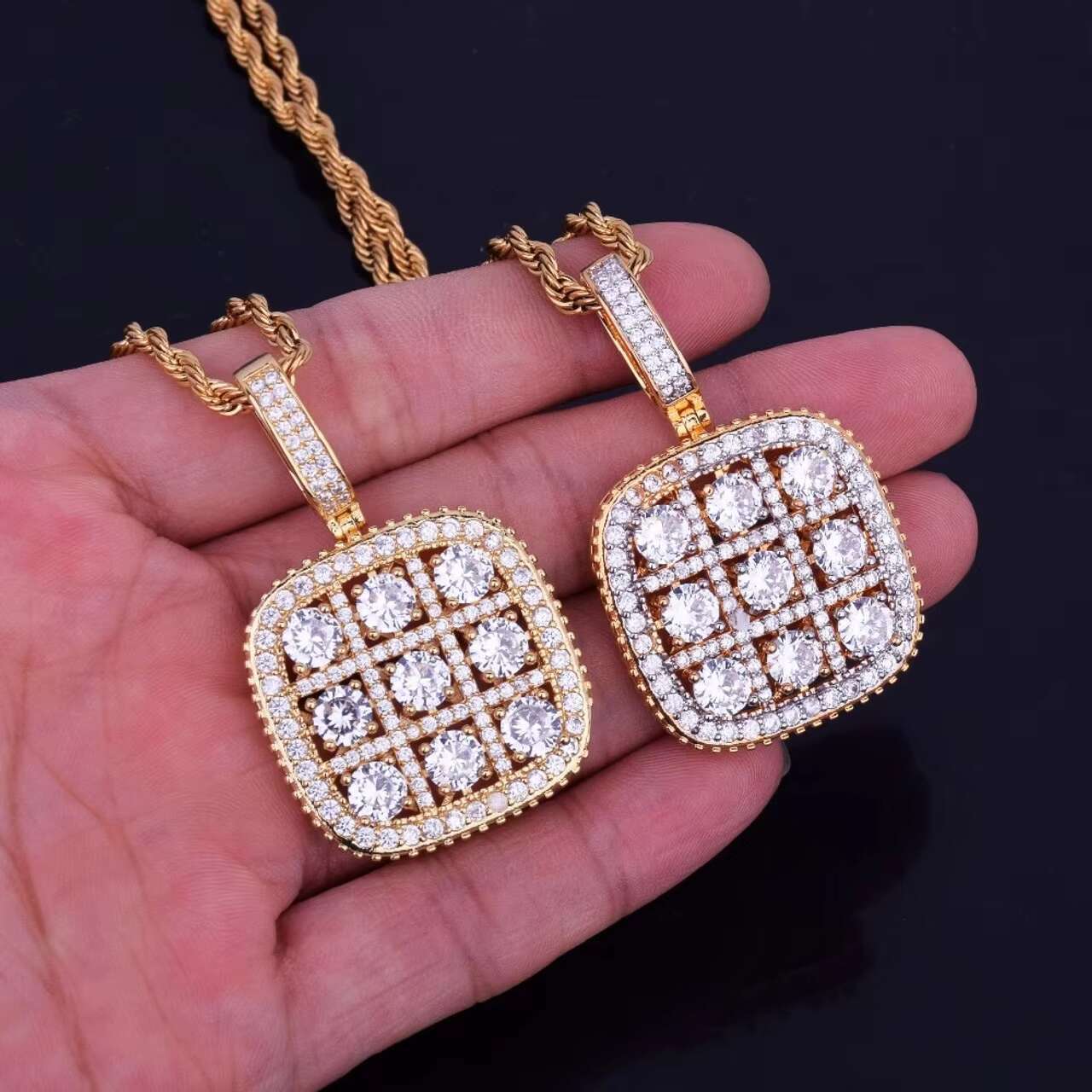 New Arrival Luxury 18K Gold .925 Silver Square Solitaire Pendant Hip Hop Style Moissanite Necklace Flooded Ice Style