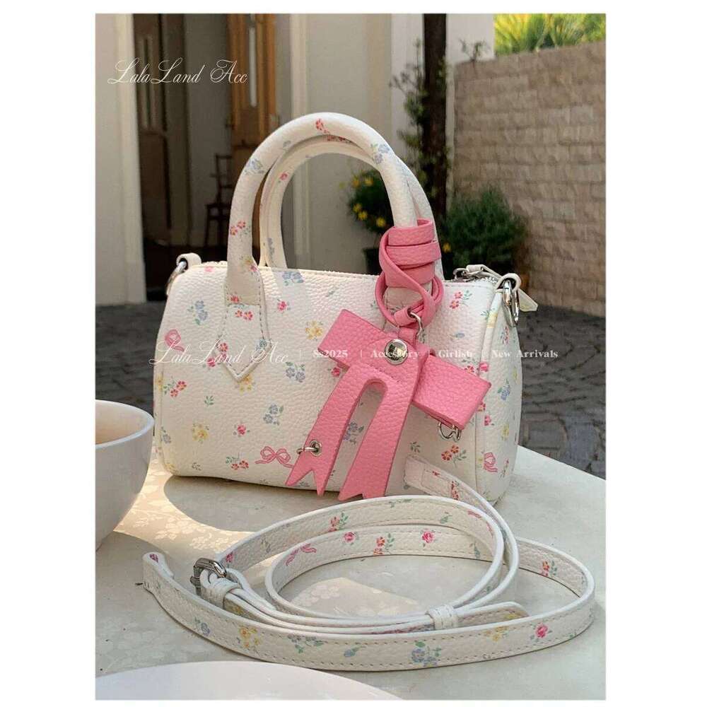 Japanese Original Ins Wind Floral Boston Bag 2025 Summer New Bow Cute Versatile Commuter Sweet Lady Refreshing Messenger Handbag