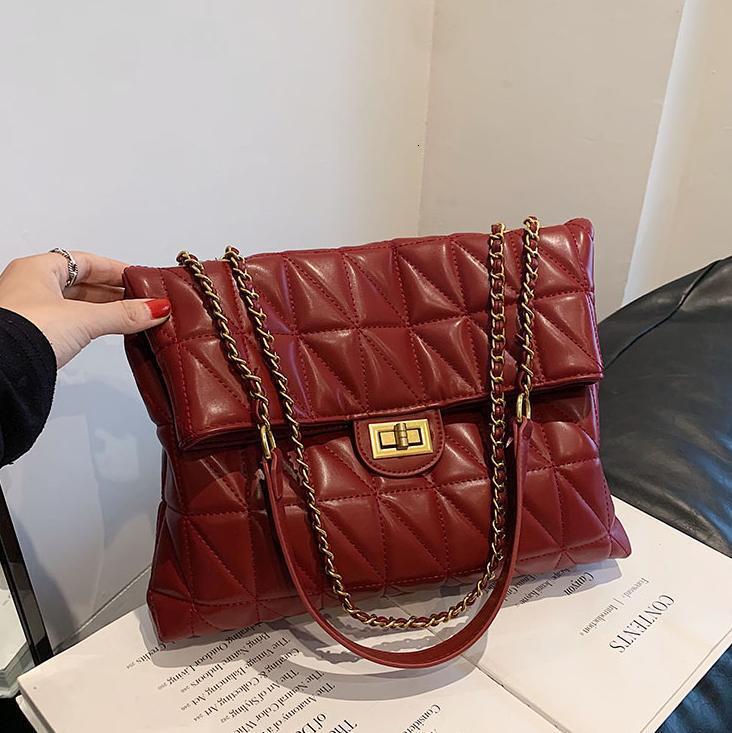Free shipping designer Large Capacity Quilted Chain Bag for Women 2025 New Versatile Fashion Shoulder Bag High-end Trendy Underarm Bag