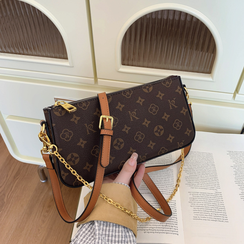 Free shipping designer high-end handbag for women 2025 new envelope bag, internet famous vintage chain bag, fashionable and versatile crossbody bag bl
