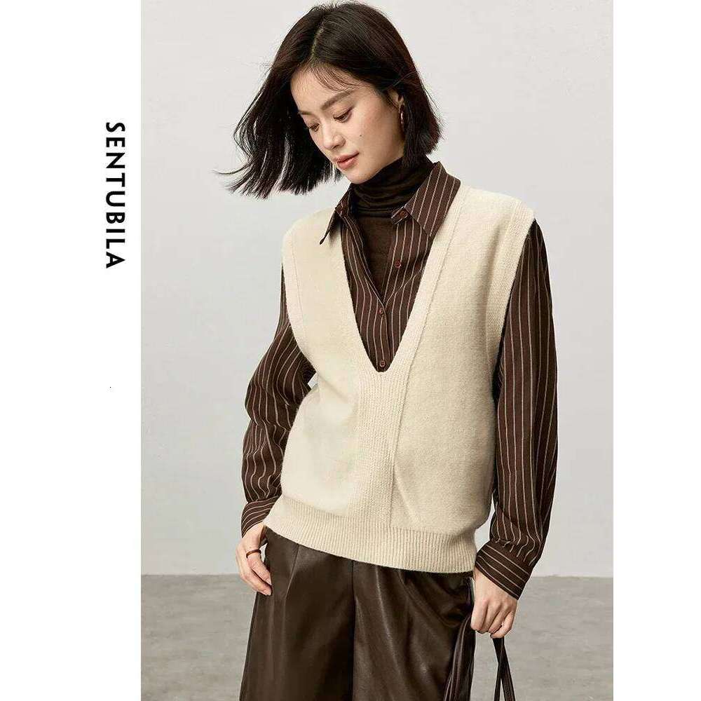 SENTUBILA Knitted Sweater Vest Women 2025 Spring Autumn Simple Basic Sleeveless V Neck Loose Pullovers Woman Clothing W43E56569